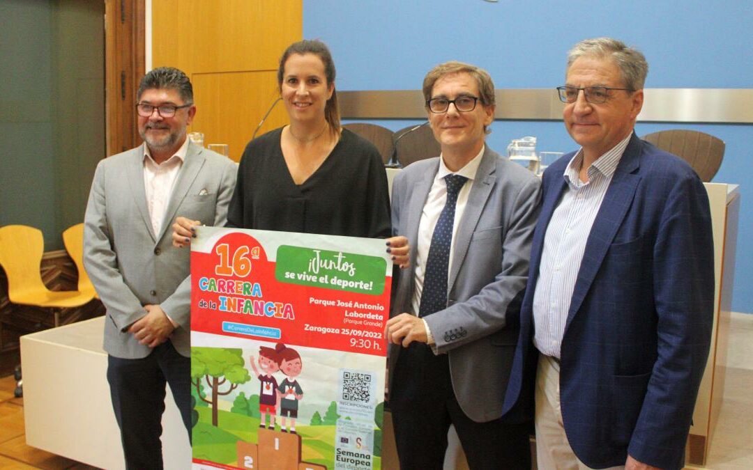 Presentación de la 16ª Carrera de la Infancia en el Ayuntamiento de Zaragoza