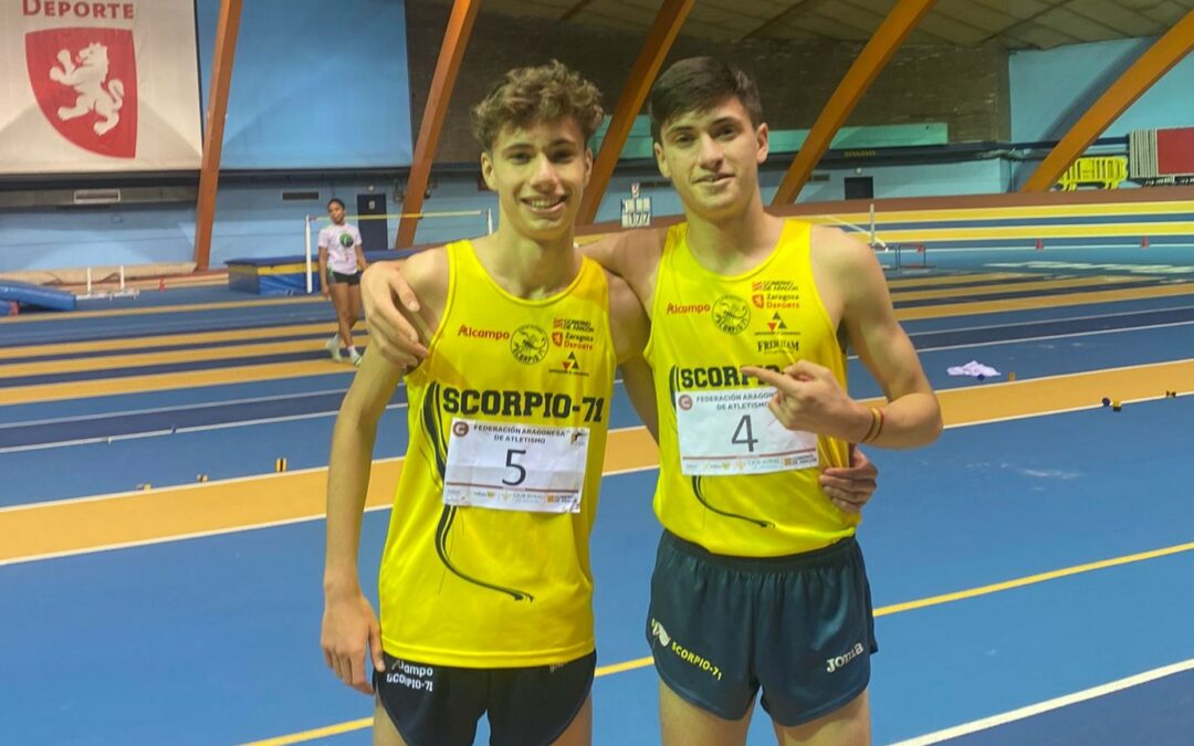 Rubén Egea y Sergio del Barrio tras conseguir las mínimas para el Campeonato de Europa U20 en la prueba de 1.500m. (Foto: ALCAMPO-Scorpio71)